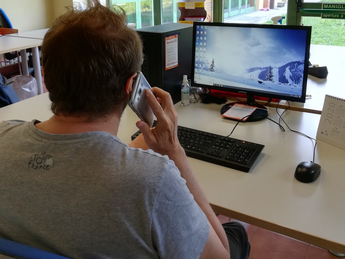 SostieniMi è il servizio gratuito di ascolto, sostegno e orientamento telefonico dedicato alle&nbsp;dipendenze